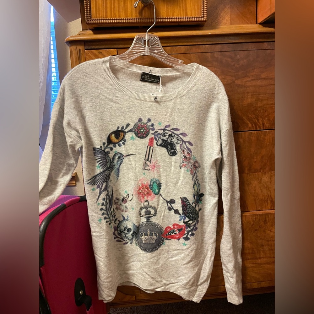NWT princess goes Hollywood wool cashmere blend sweater, super cute imaging.